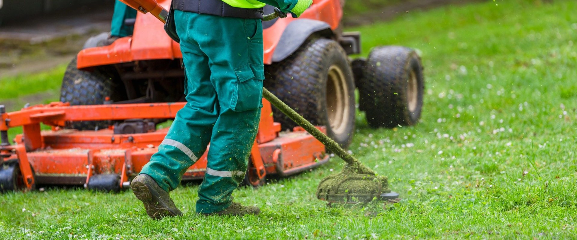 What to Know About Lawn Care Services During Concrete Contractor Work